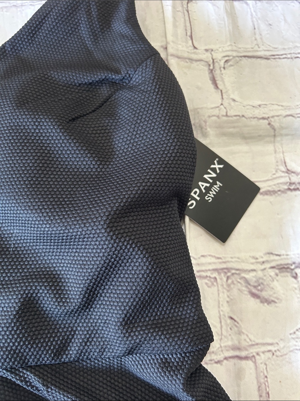 Spanx Swim NWT Pique Full Bust Halter Tankini Top Black Size Medium Bathing - Picture 3 of 7